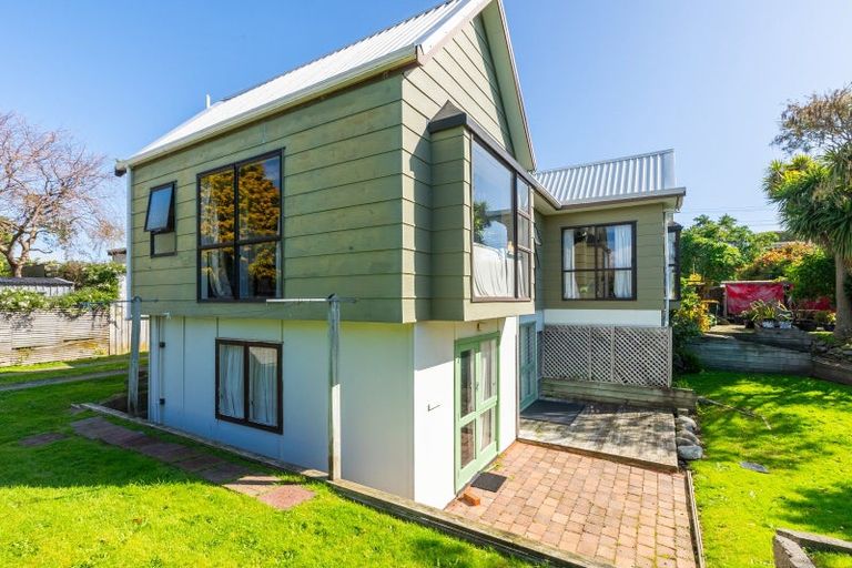 Photo of property in 102b Matatua Road, Raumati Beach, Paraparaumu, 5032