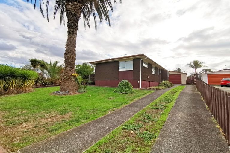 Photo of property in 57 Casuarina Road, Half Moon Bay, Auckland, 2012