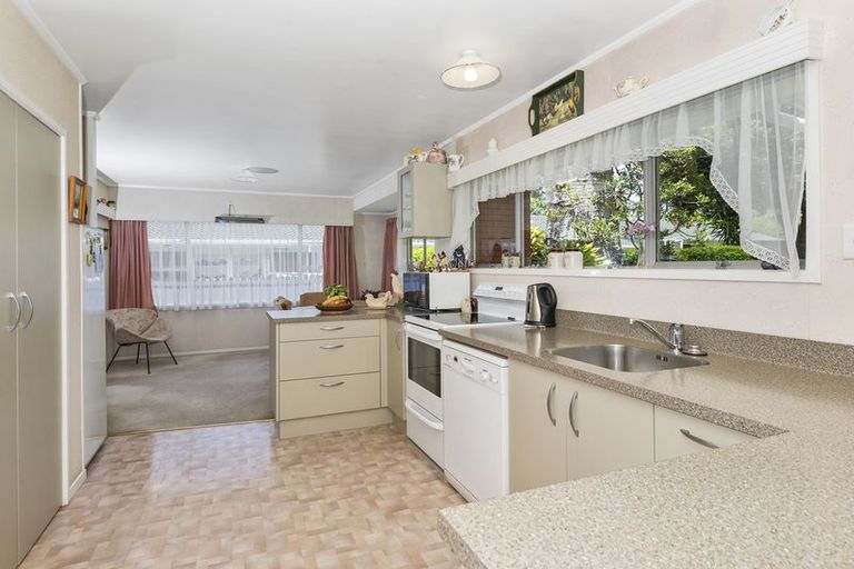 Photo of property in 31 Butterworth Avenue, Opaheke, Papakura, 2113