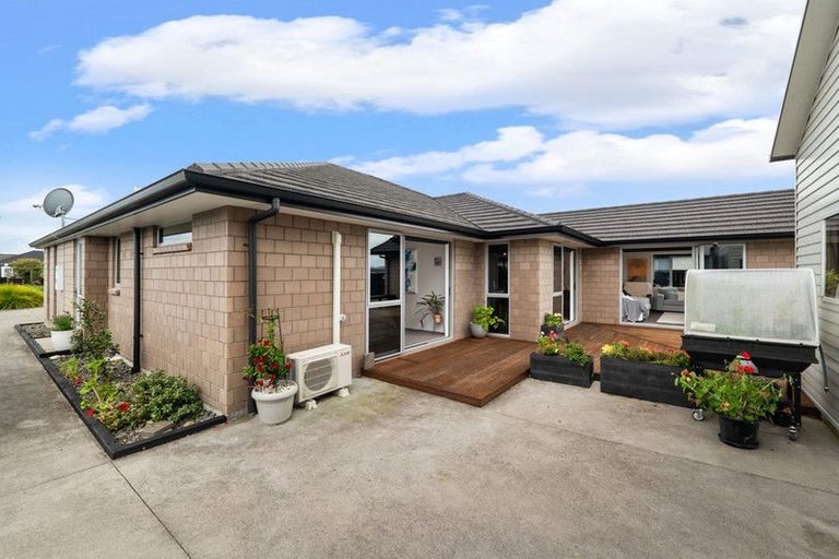 Photo of property in 64 Darlington Street, Ngatea, 3503