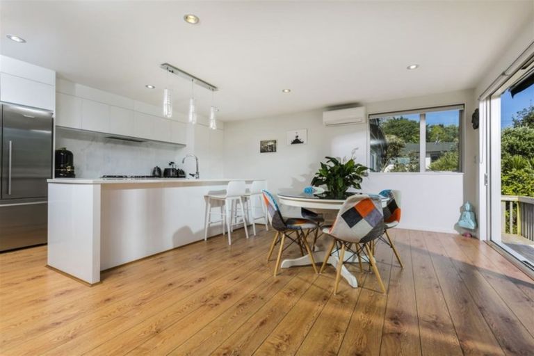 Photo of property in 10 Cirrus Way, Ranui, Auckland, 0612
