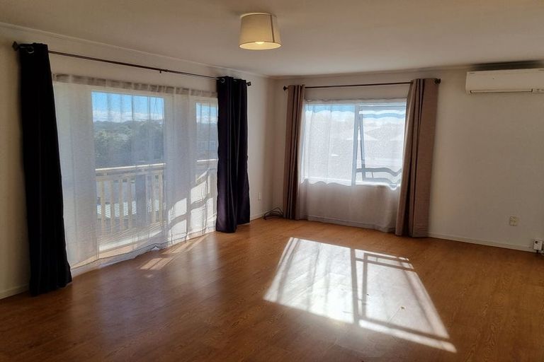 Photo of property in 24 Moncrieff Avenue, Clendon Park, Auckland, 2103