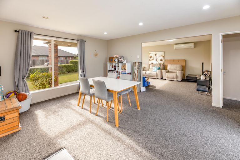 Photo of property in 3 Wendon Mews, Belfast, Christchurch, 8051