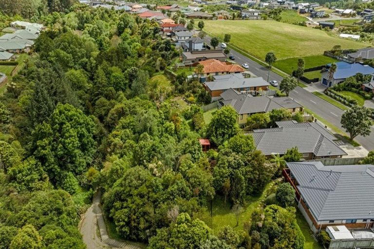 Photo of property in 158 Ruapehu Drive, Fitzherbert, Palmerston North, 4410