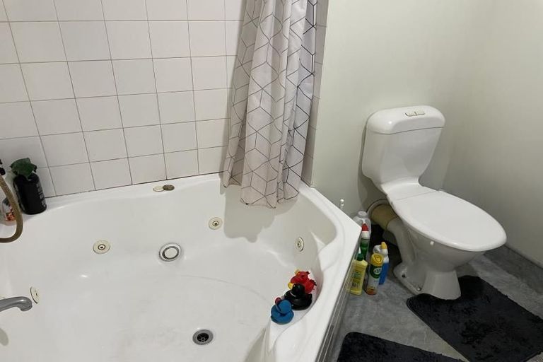 Photo of property in 29 Ballantrae Place, Thorndon, Wellington, 6011