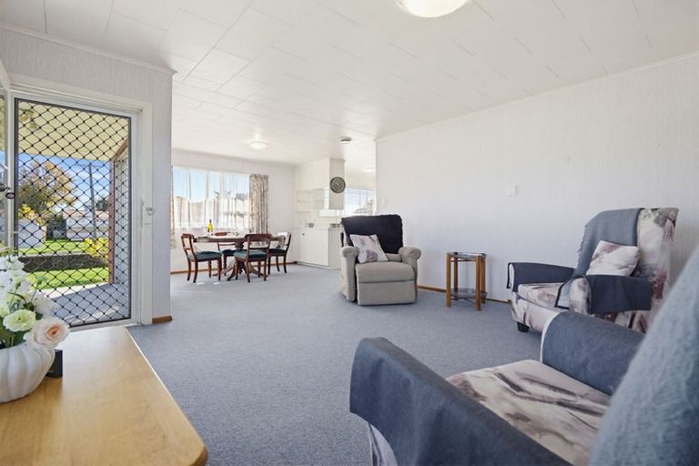 Photo of property in 22 Howden Road, Fairfield, Hamilton, 3214