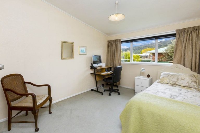 Photo of property in 11 Kiwi Street, Heretaunga, Upper Hutt, 5018