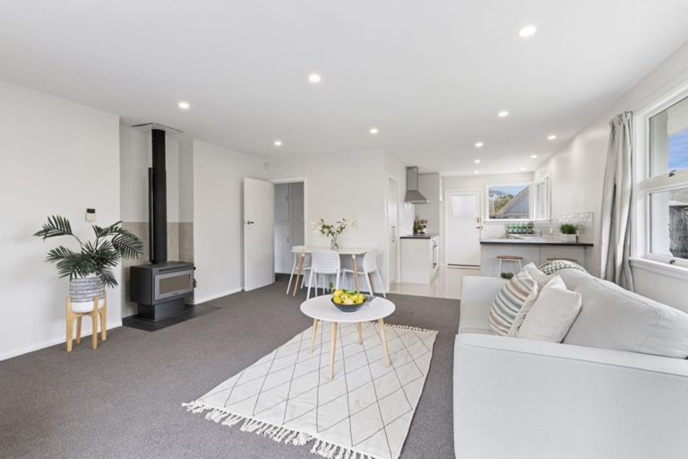 Photo of property in 5b Karaka Place, Somerfield, Christchurch, 8024