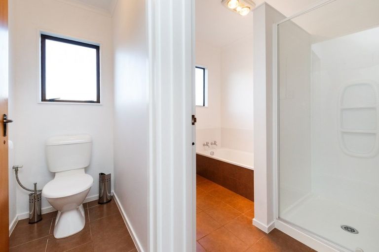 Photo of property in 53b Chatsworth Place, Highbury, Palmerston North, 4412