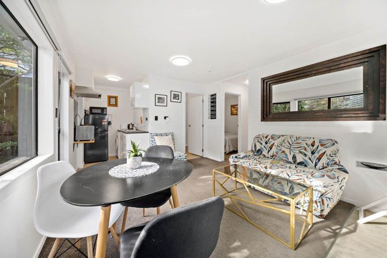Photo of property in 24 Tawa Road, Onehunga, Auckland, 1061