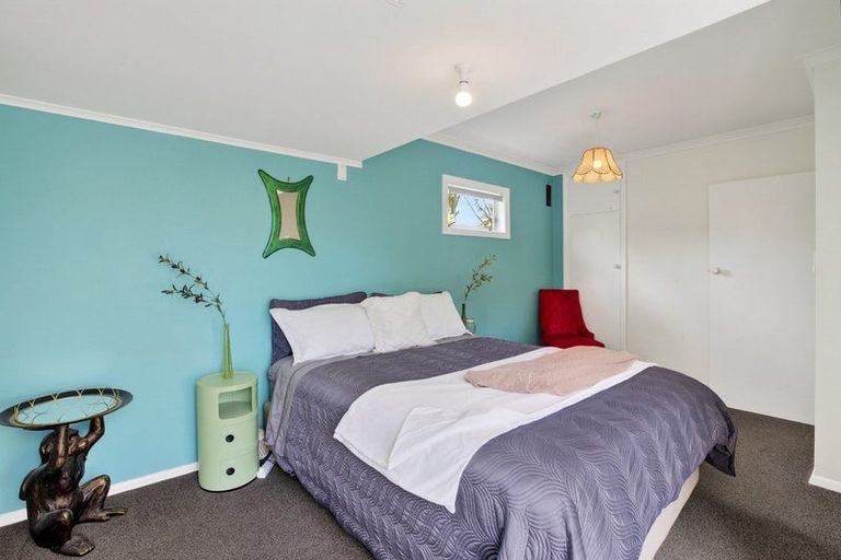 Photo of property in 100 Alexander Road, Raumati Beach, Paraparaumu, 5032