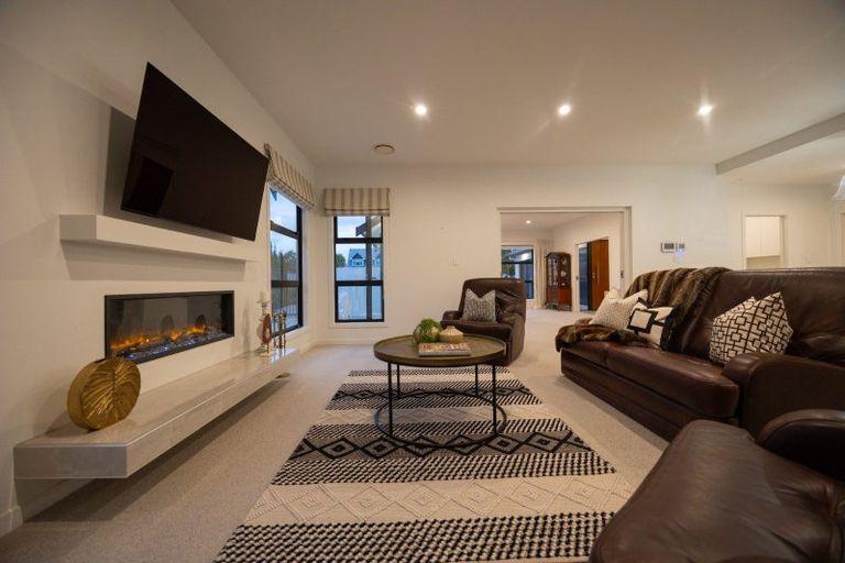 Photo of property in 114 Jickell Street, Hokowhitu, Palmerston North, 4410