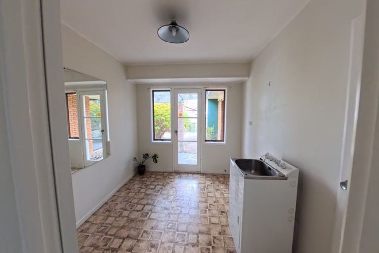 Photo of property in 55 Walworth Avenue, Pakuranga Heights, Auckland, 2010