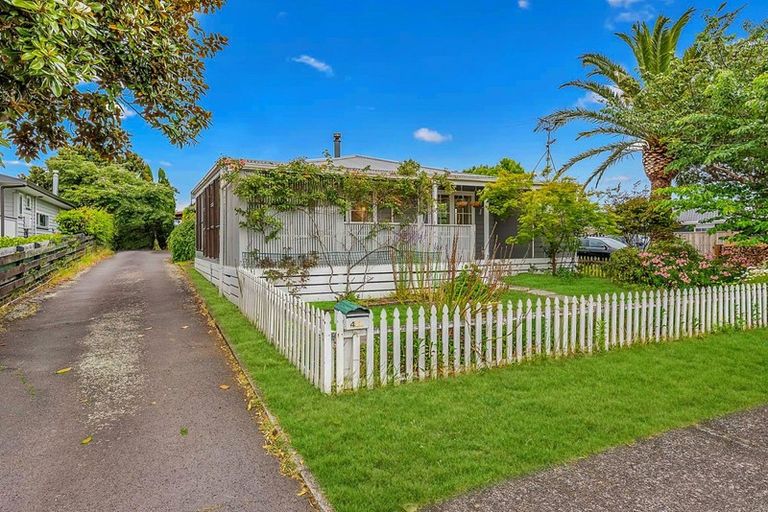 Photo of property in 45a Callender Terrace, Paraparaumu Beach, Paraparaumu, 5032