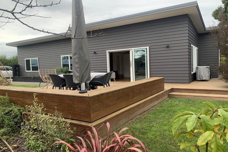 Photo of property in 16a Malcolm Street, Martinborough, 5711