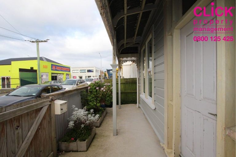Photo of property in 24 Wynyard Street, South Dunedin, Dunedin, 9012