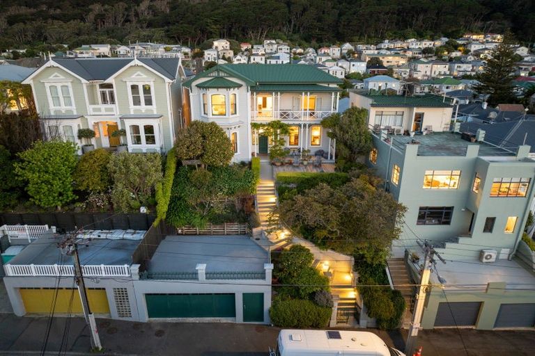 Photo of property in 91 Brougham Street, Mount Victoria, Wellington, 6011