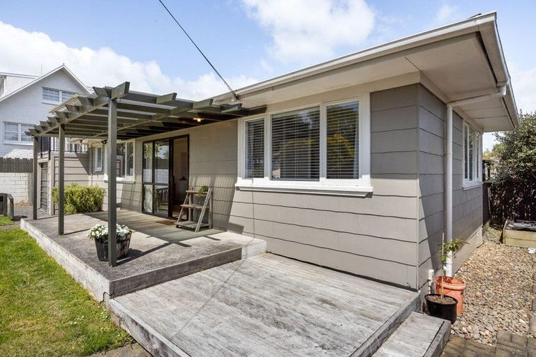 Photo of property in 86 Browning Street, Leamington, Cambridge, 3432