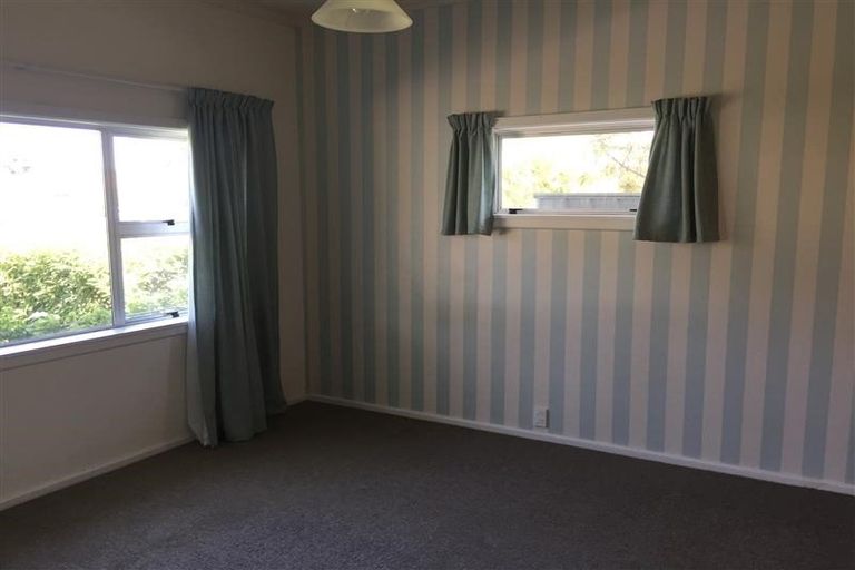 Photo of property in 209 Kennedy Road, Onekawa, Napier, 4110