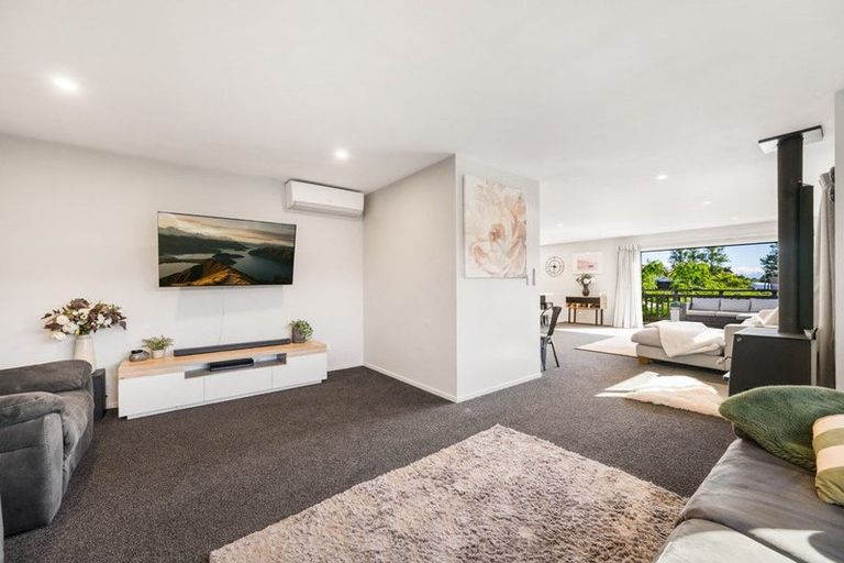 Photo of property in 71 Stratford Drive, Mount Pisa, Cromwell, 9383