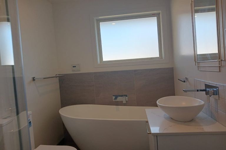 Photo of property in 2/6 Timbertop Lane, Saint Martins, Christchurch, 8022