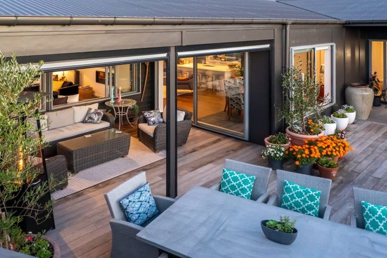 Photo of property in 3 Lamont Place, Waikanae, 5036