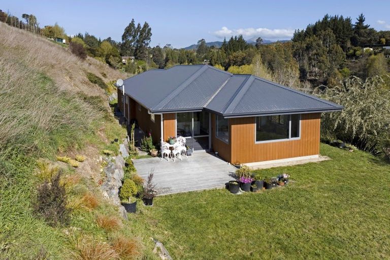 Photo of property in 27a Totara View Road, Wakefield, 7095