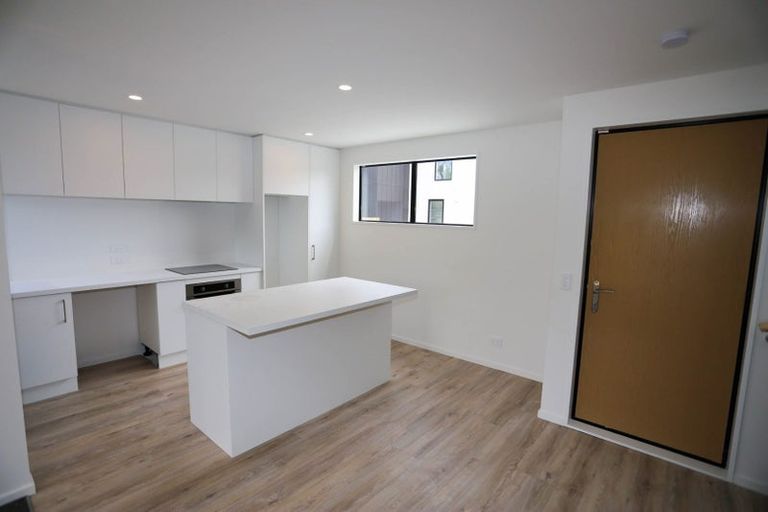 Photo of property in 4/130 Olliviers Road, Phillipstown, Christchurch, 8011