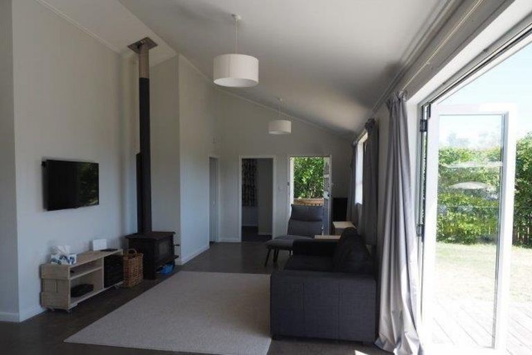 Photo of property in 10 Aranui Avenue, Waitarere Beach, Levin, 5510