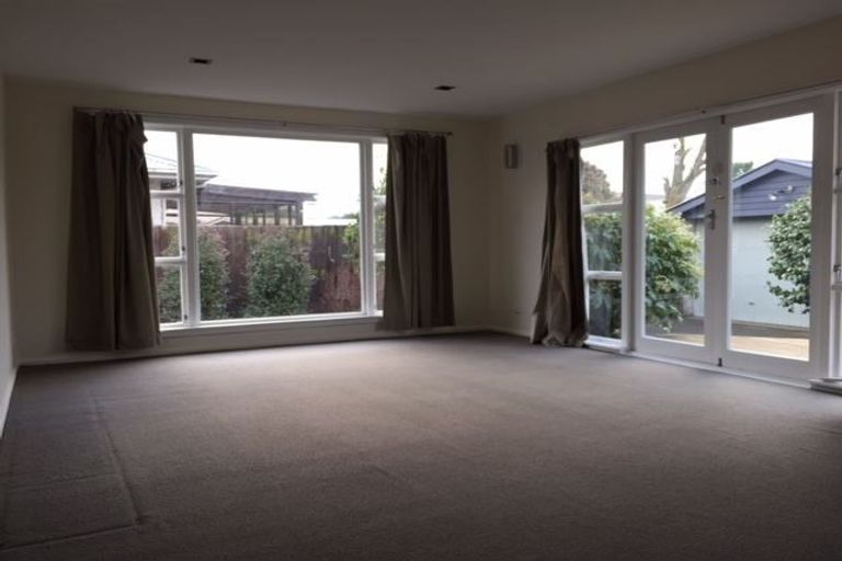 Photo of property in 58 Dunster Street, Burnside, Christchurch, 8053