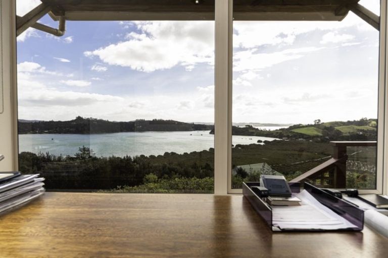 Photo of property in 9 Toi Track, Russell, 0272