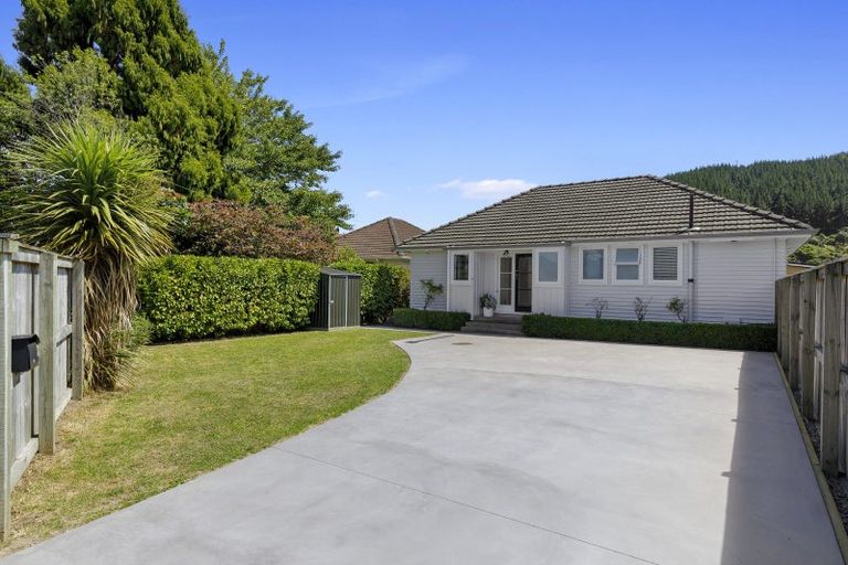 Photo of property in 24 Mcleod Street, Elderslea, Upper Hutt, 5018