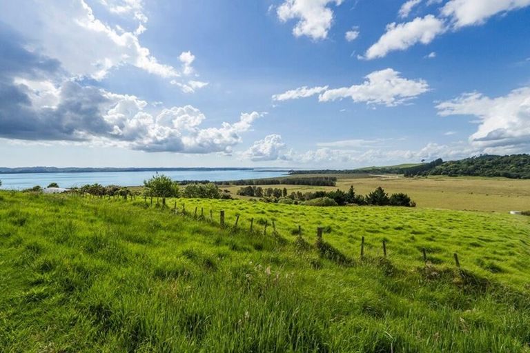 Photo of property in 438 Mclachlan Road, Kaukapakapa, Warkworth, 0984