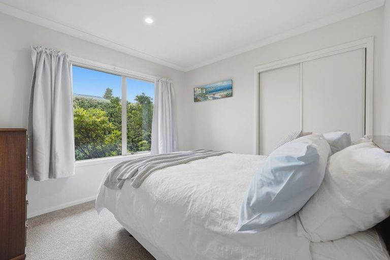 Photo of property in 50 Coolspring Way, Redwood, Christchurch, 8051