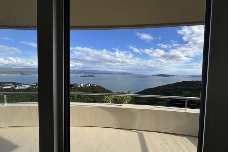 Photo of property in 14 Forbes Lane, Newlands, Wellington, 6037