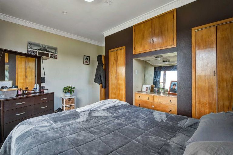 Photo of property in 19 Clifford Road, Eltham, 4322