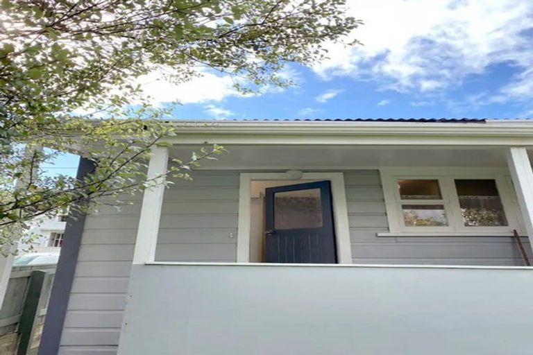 Photo of property in 2/7 Blucher Avenue, Newtown, Wellington, 6021
