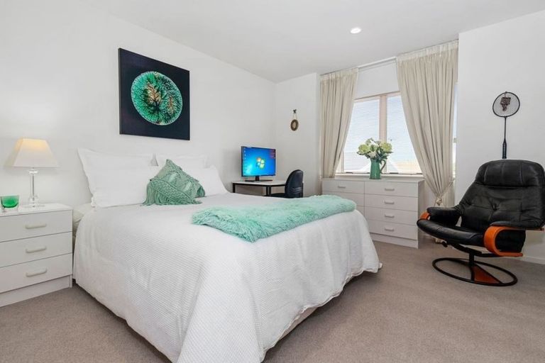 Photo of property in 5/26 Eversleigh Road, Belmont, Auckland, 0622