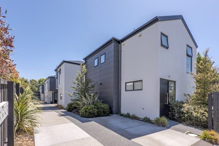 Photo of property in 2/9 Bolton Avenue, Spreydon, Christchurch, 8024