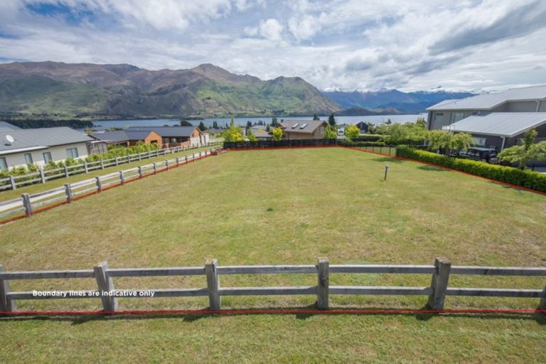Photo of property in 22 Clutha Place, Wanaka, 9305
