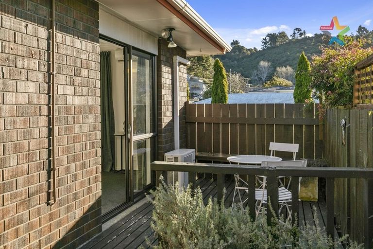 Photo of property in 16a Rawhiti Street, Stokes Valley, Lower Hutt, 5019