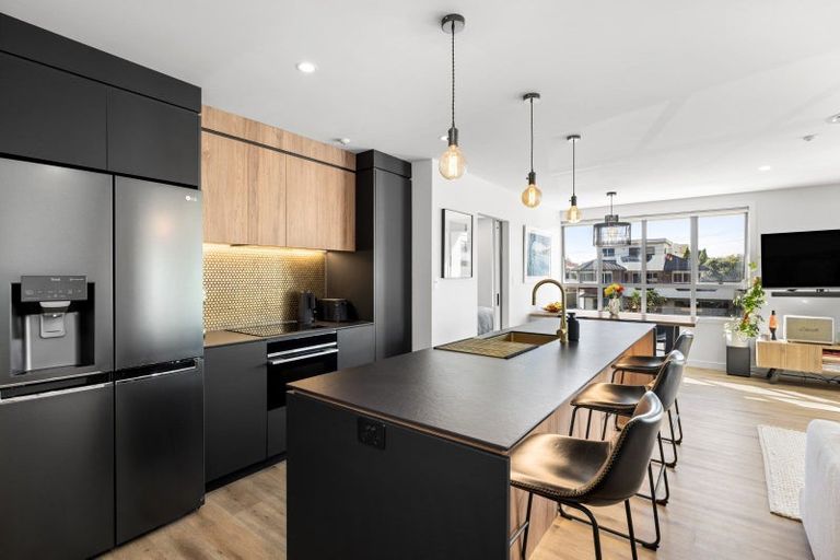 Photo of property in 215/36 Victoria Road, Mount Maunganui, 3116