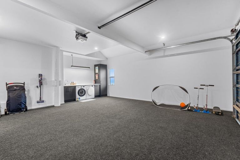 Photo of property in 43 Cumberland Street, Leigh, 0985