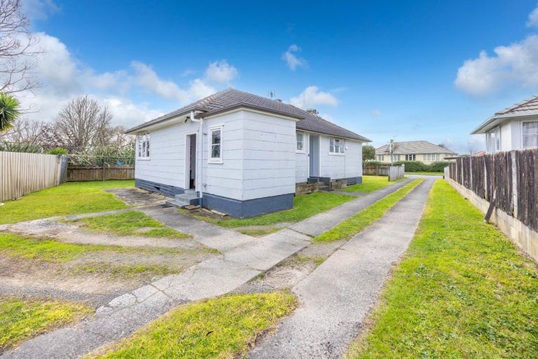 Photo of property in 29 Paul Crescent, Fairfield, Hamilton, 3214