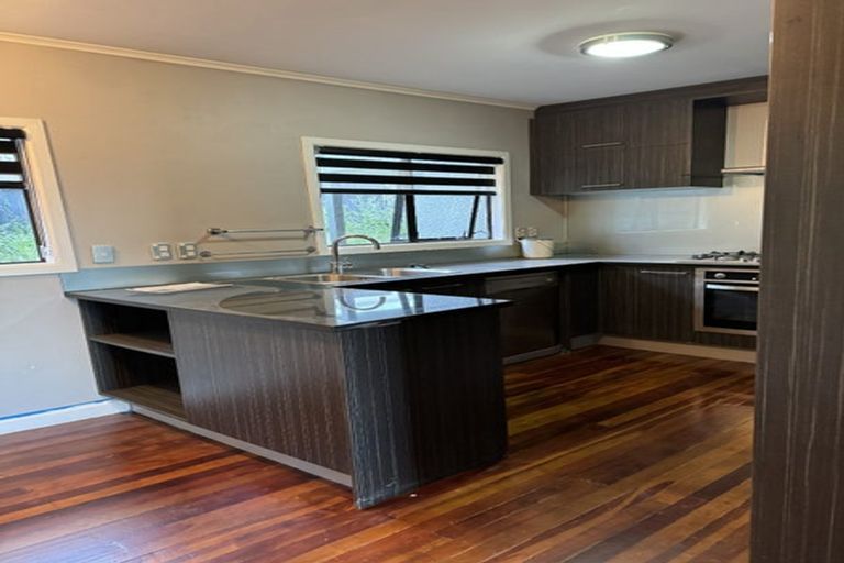 Photo of property in 2/36 Quebec Road, Milford, Auckland, 0620