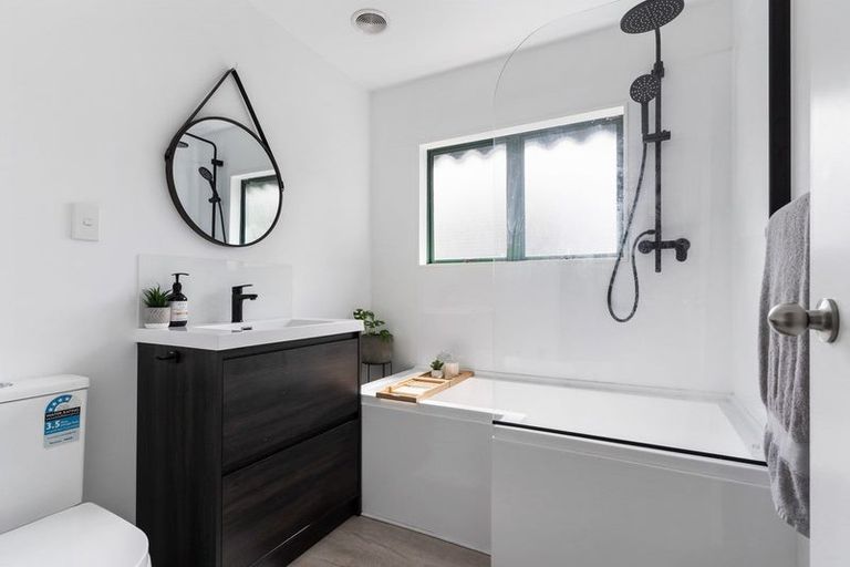 Photo of property in 169a Otumoetai Road, Brookfield, Tauranga, 3110