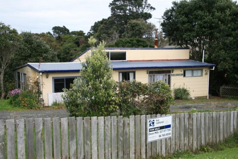 Photo of property in 7 Rerenga Street, Mokau, 4376