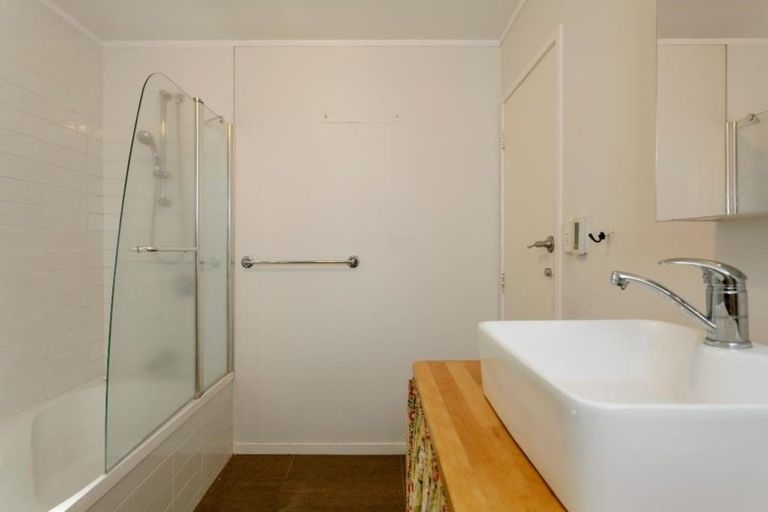 Photo of property in 1/44 Pataka Road, Taupo, 3330