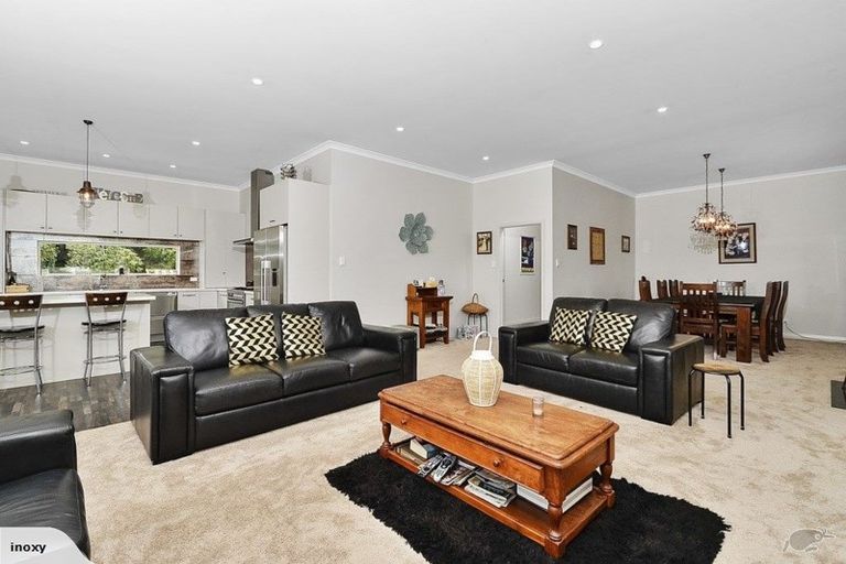 Photo of property in 324 Taupaki Road, Taupaki, Henderson, 0782