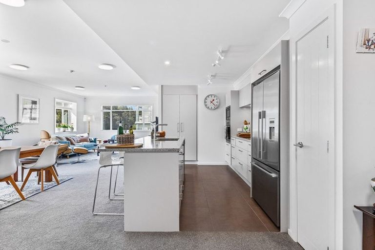 Photo of property in 90 Eaves Bush Parade, Orewa, 0931